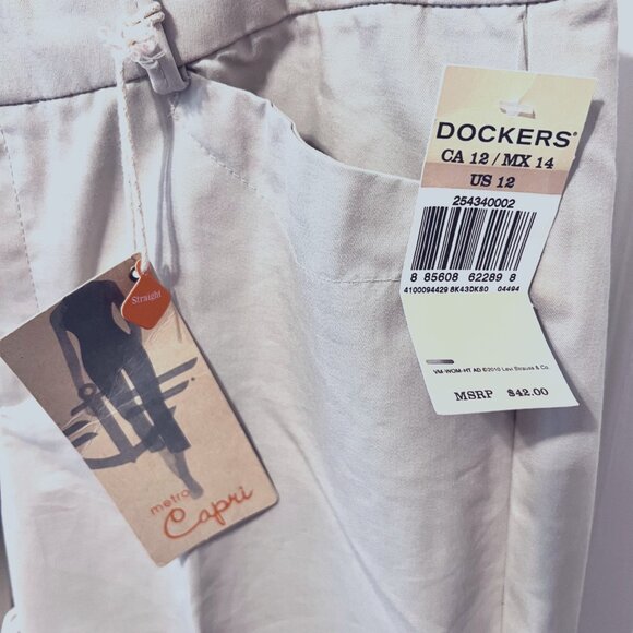 Dockers Metro Capris-NWT-Khaki Diem Straight Size 12 Women's -Stretch-Casual - Picture 5 of 15